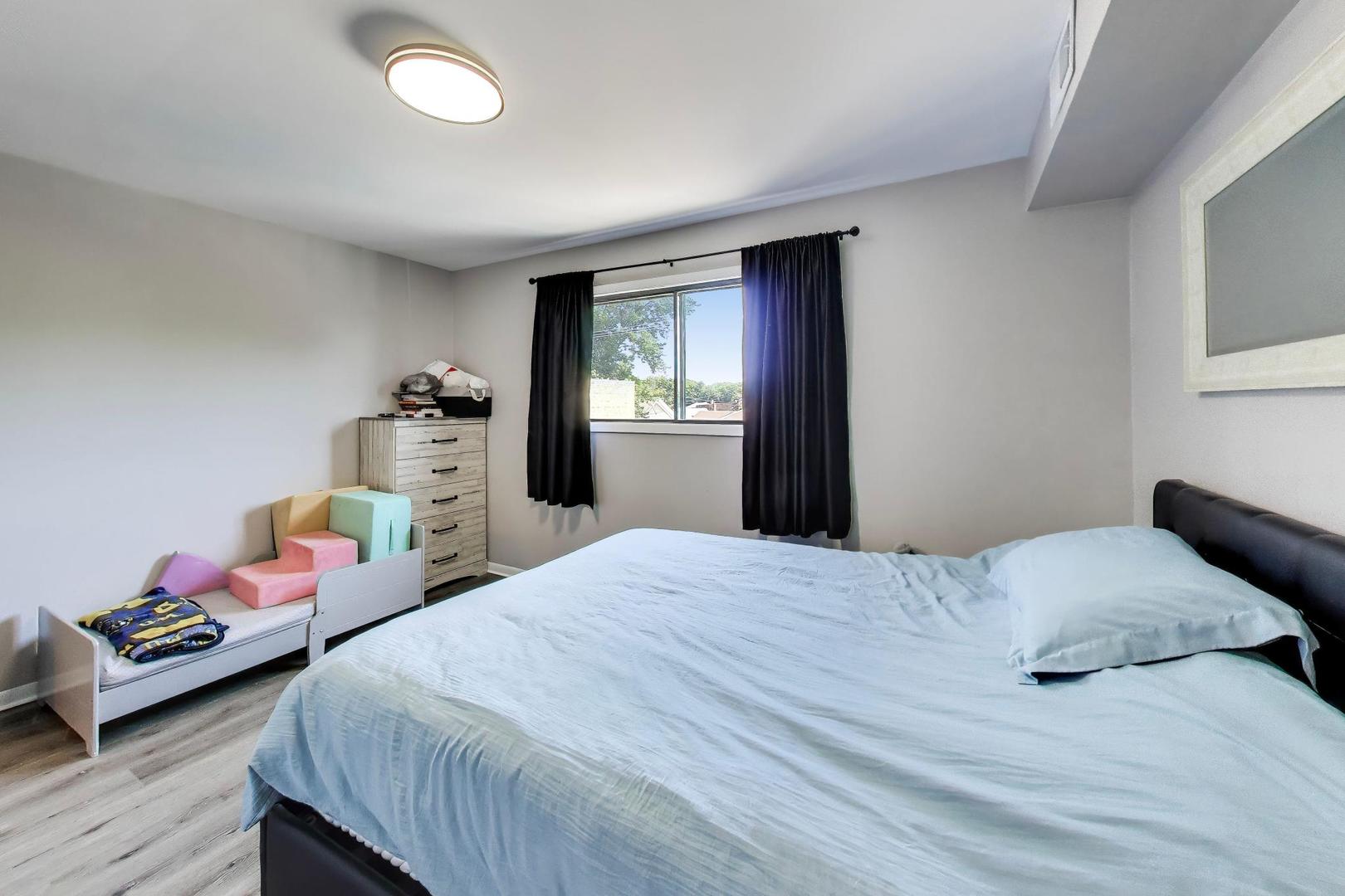 12557334 Property Photo 11
