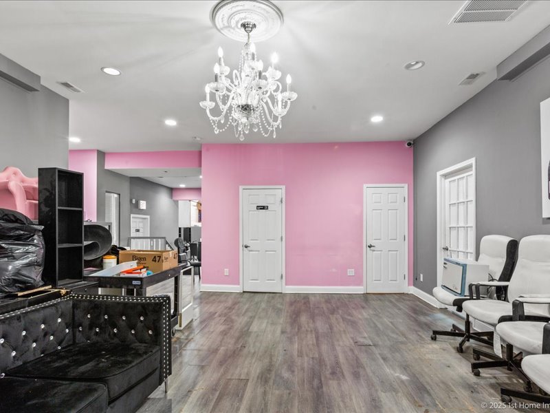 8204 S Stony Island Avenue Property Photo 10