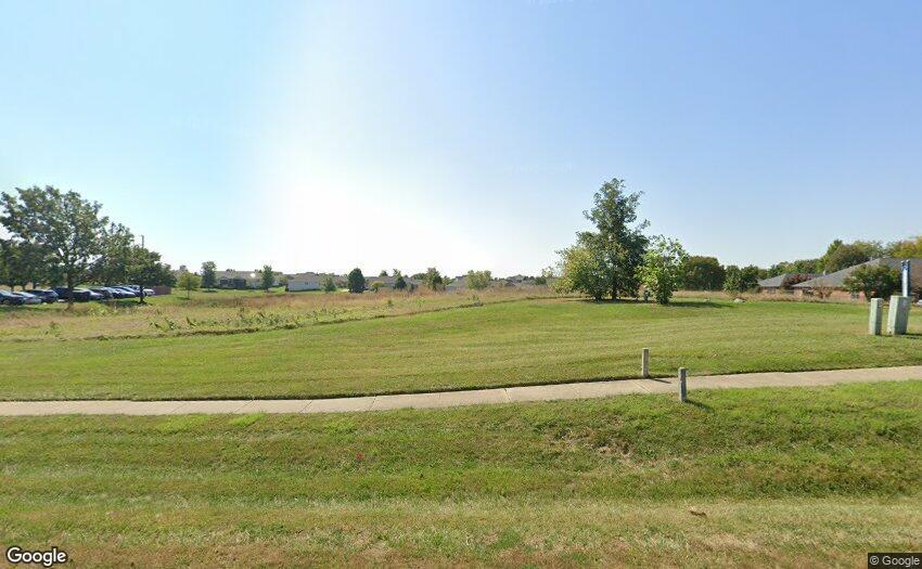 1405 E Oak Street Property Photo 2