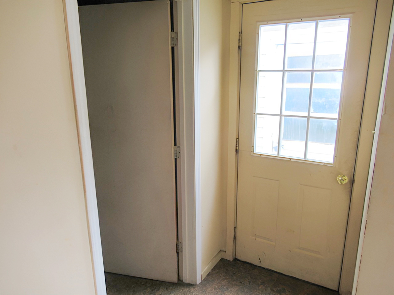 307 North Street Property Photo 17