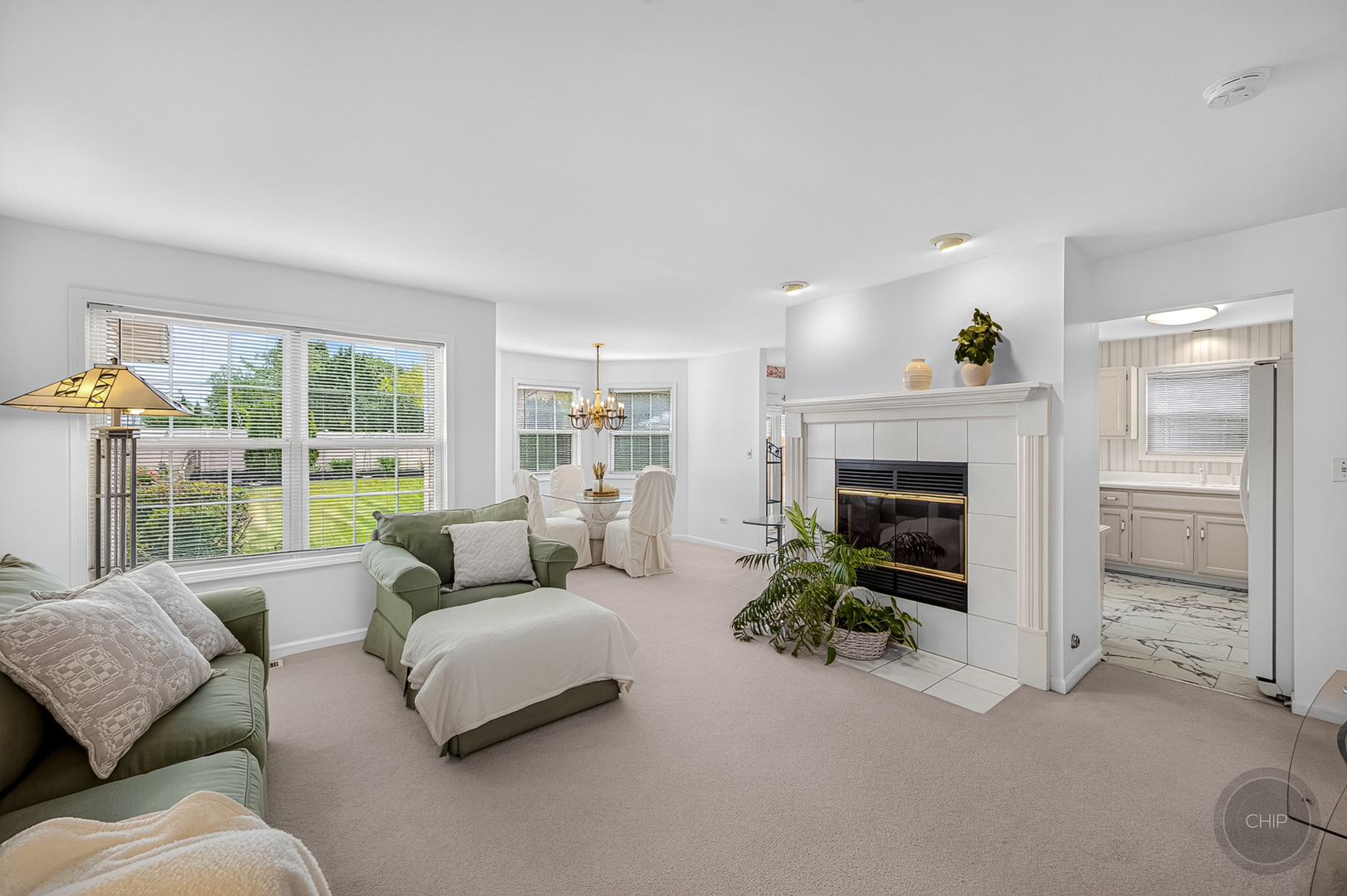 3252 Ridgefield Court Property Photo 3
