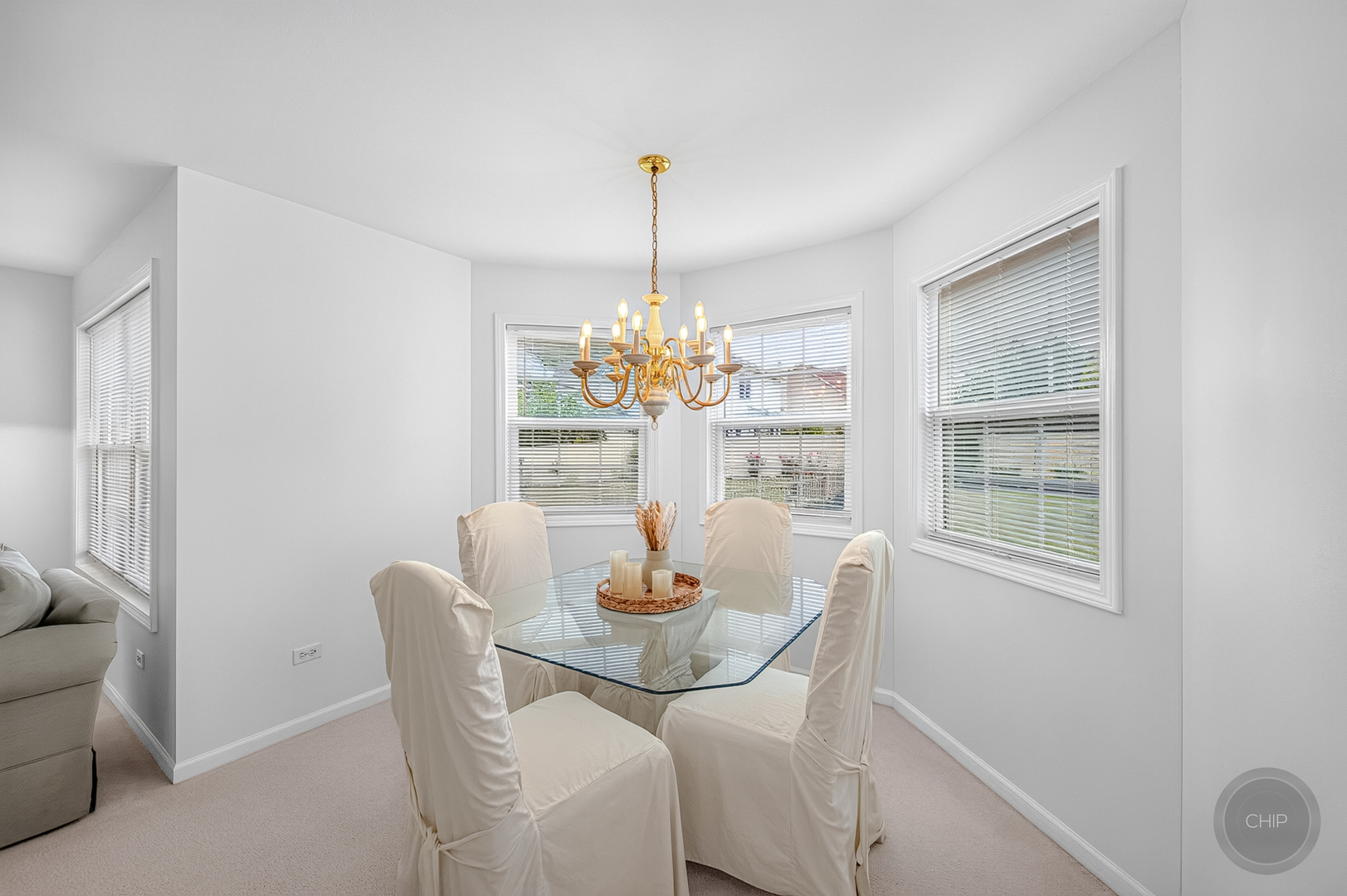3252 Ridgefield Court Property Photo 4