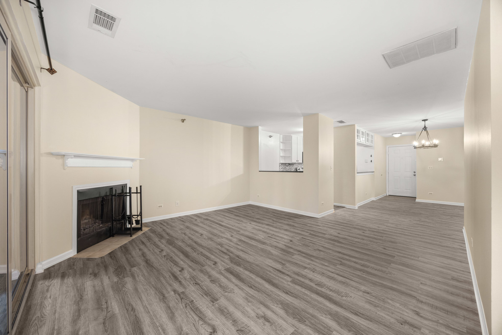 214 Glengarry Drive 201 Property Photo 8