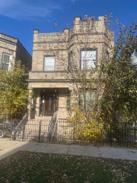 3100 W Lexington Street Property Photo 1