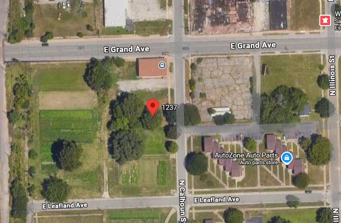 1237 N Calhoun Street Property Photo 5