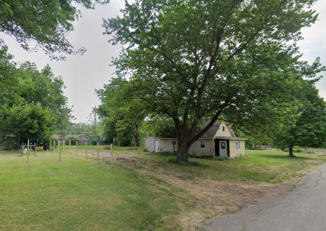 153 E Main Street Property Photo 5