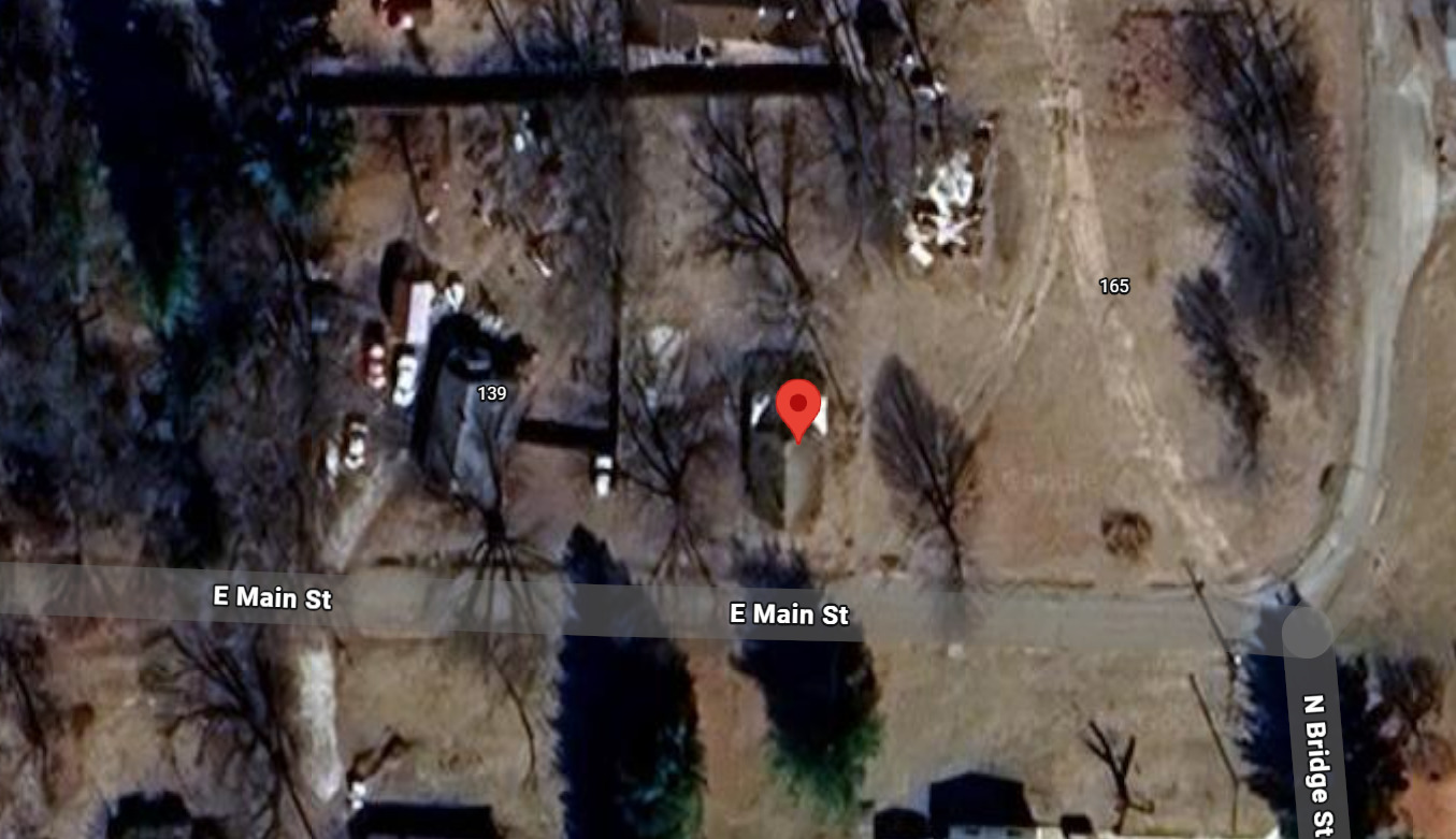 153 E Main Street Property Photo 6