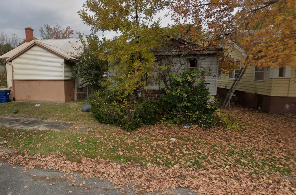 3712 Highland Avenue Property Photo 2