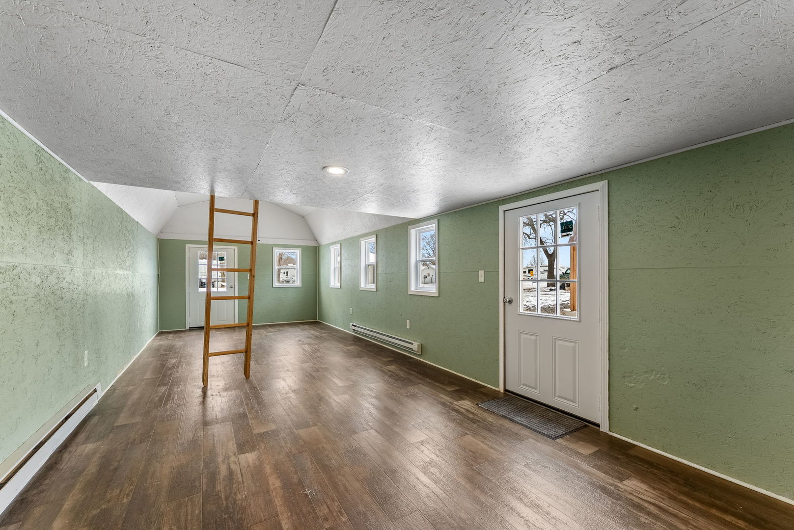 12559247 Property Photo 17
