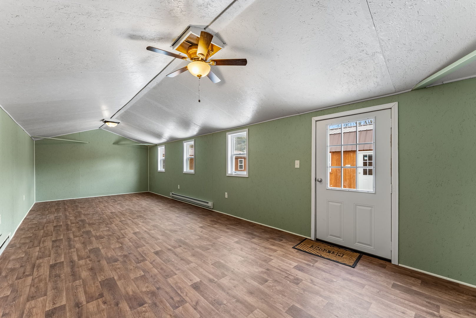 12559247 Property Photo 19