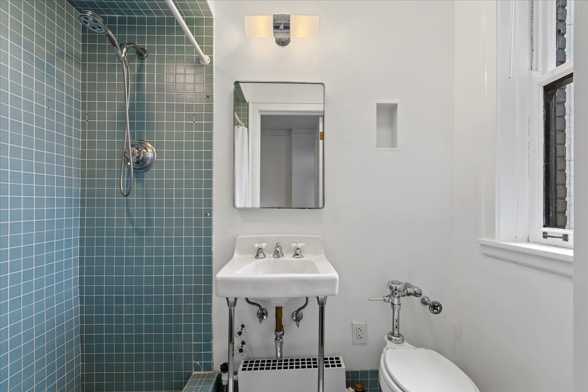 4950 S Chicago Beach Drive 4a Property Photo 24