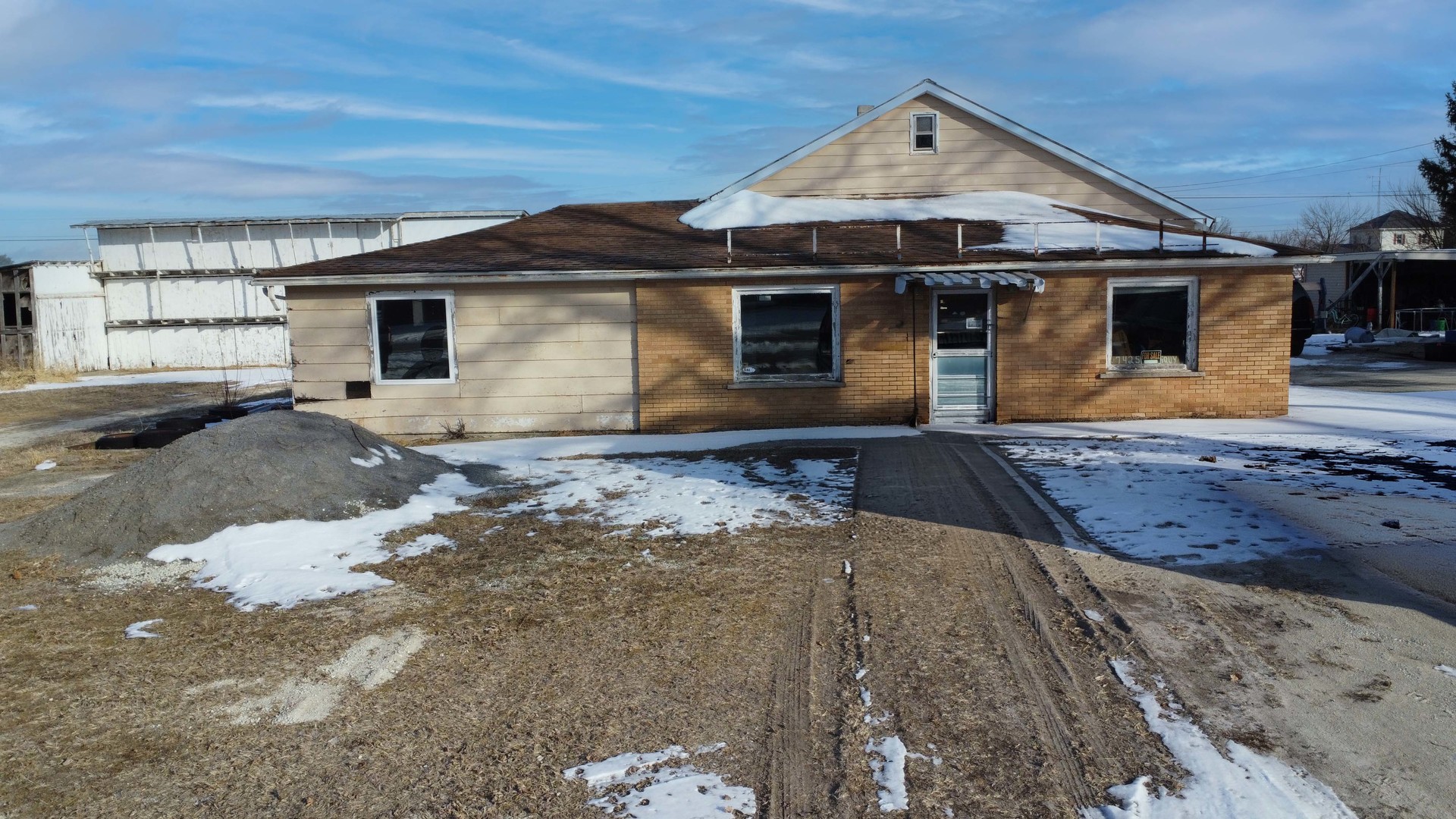 7429 E Chinquy Property Photo 1