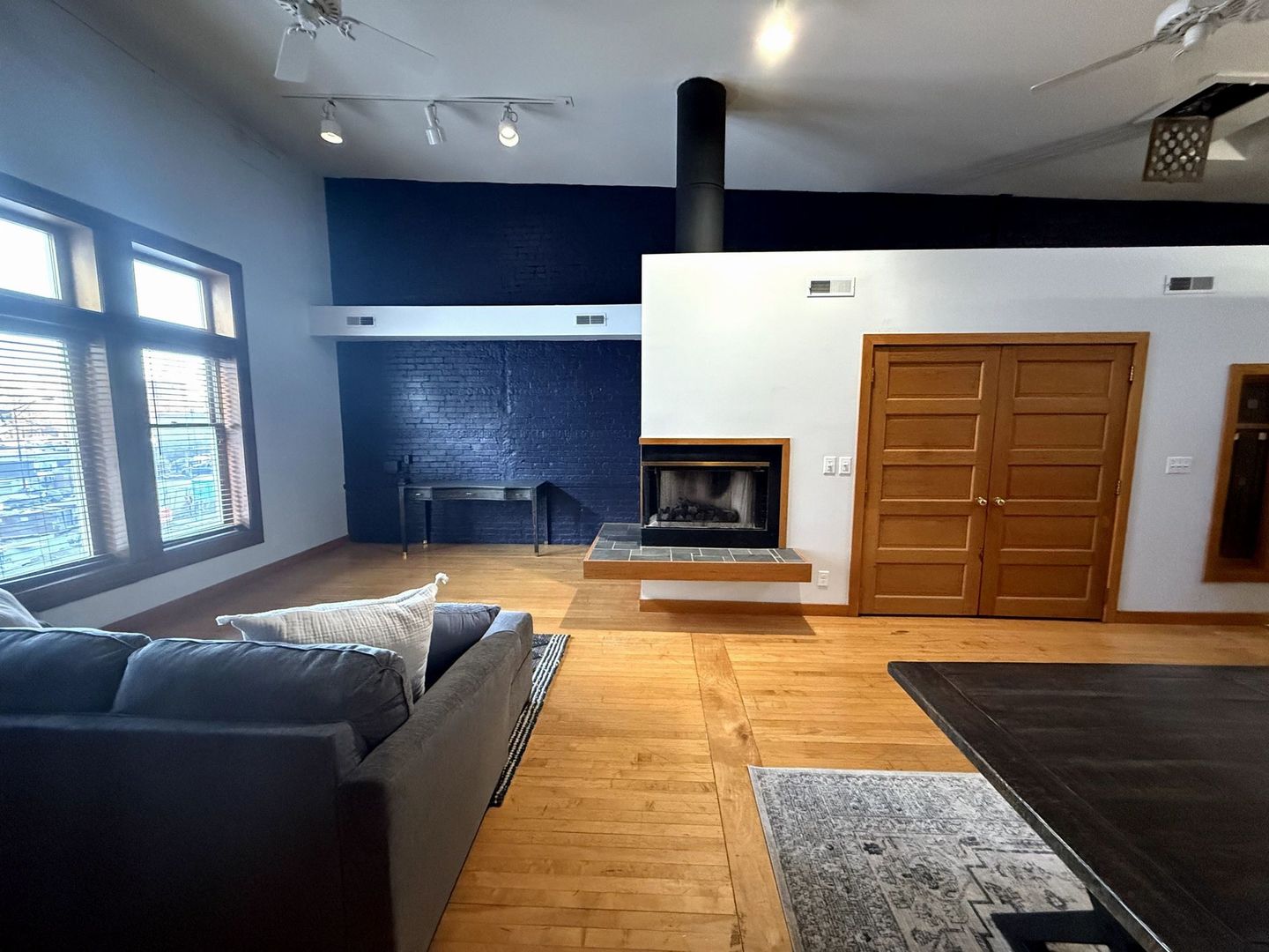 320 N Neil Street Property Photo 18