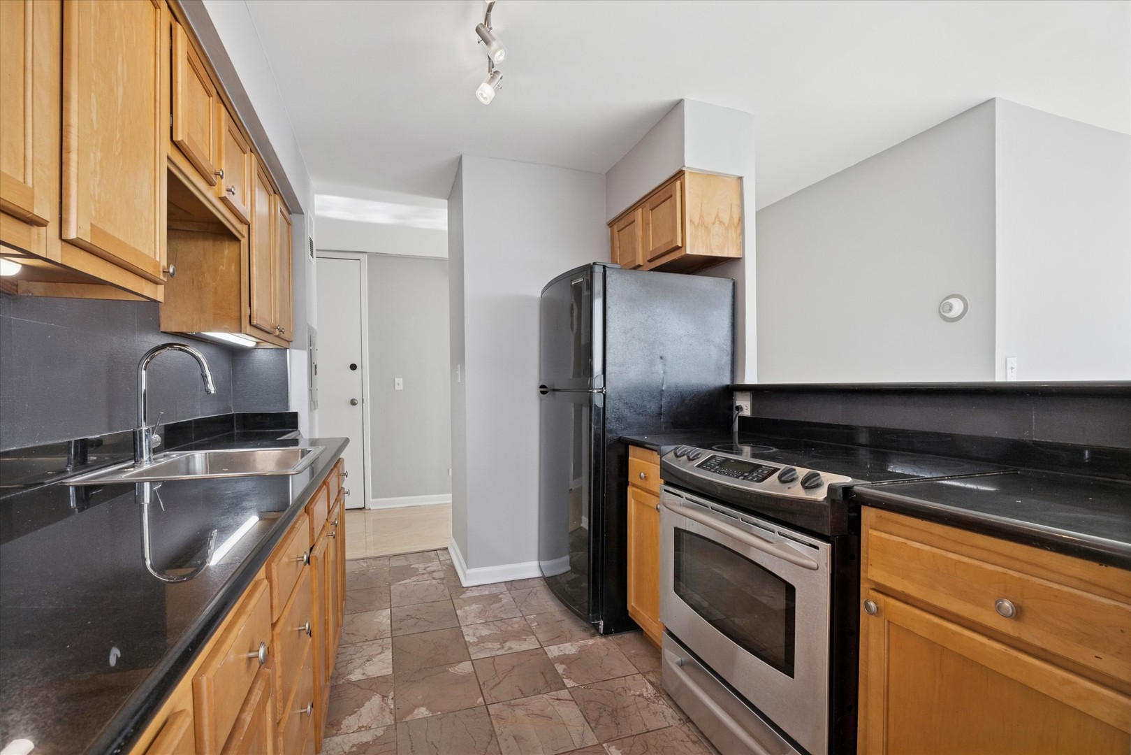 6730 S South Shore Drive 1604 Property Photo 6