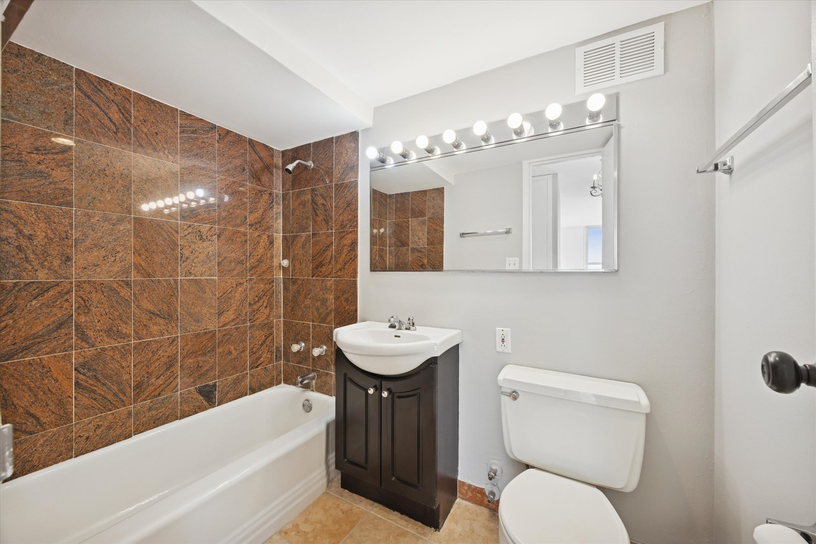 6730 S South Shore Drive 1604 Property Photo 9