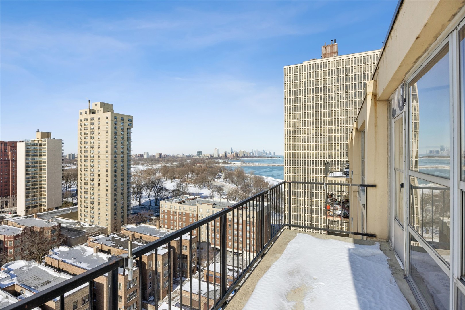 6730 S South Shore Drive 1604 Property Photo 14