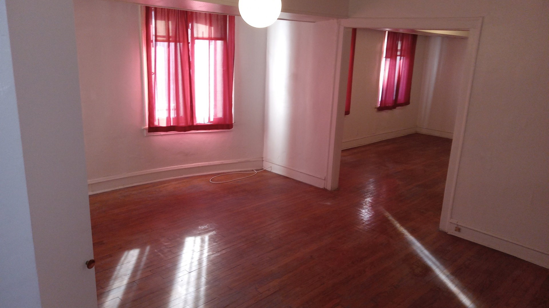 2334 E 68th Street B Property Photo 8