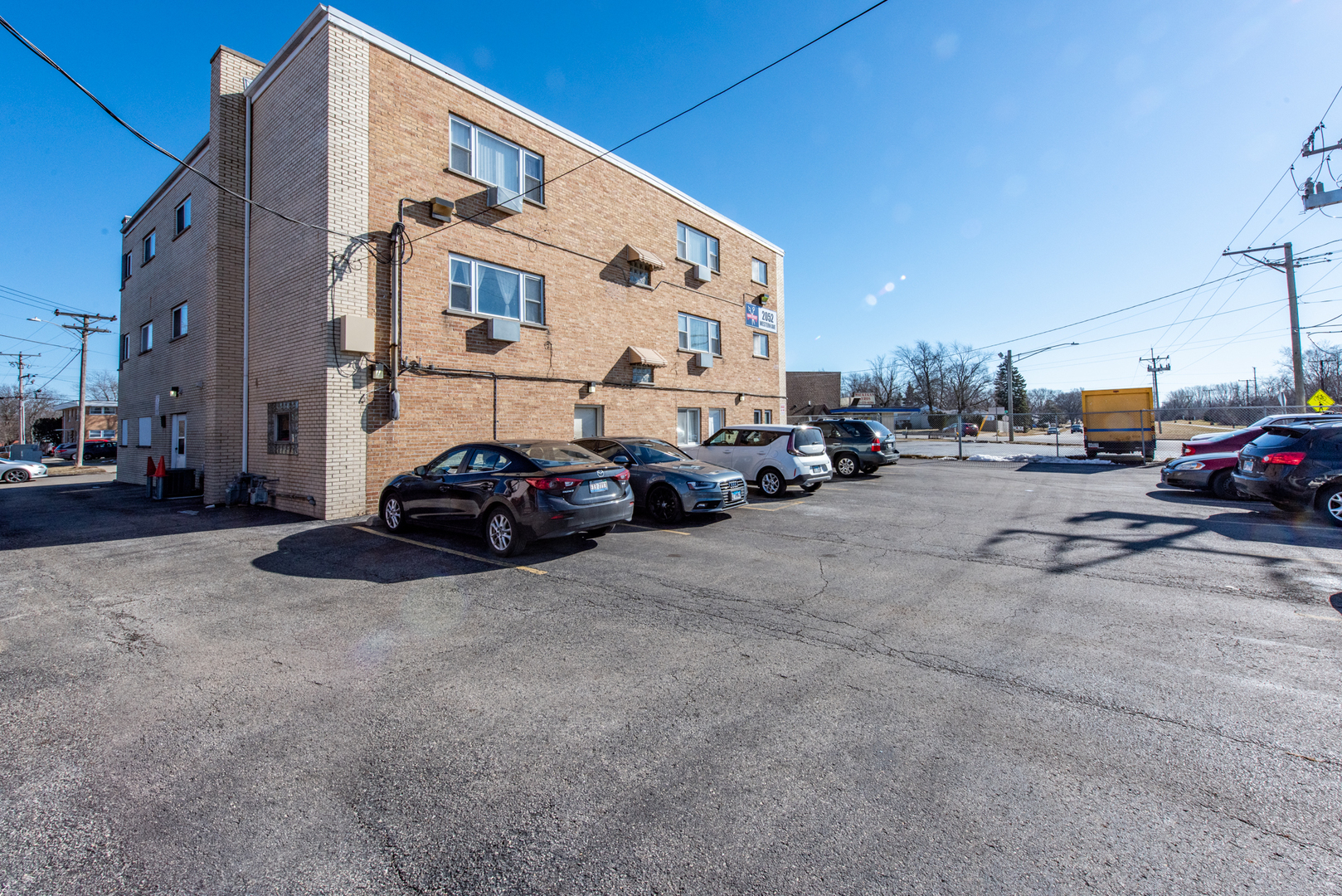 2052 Western Avenue Property Photo 17