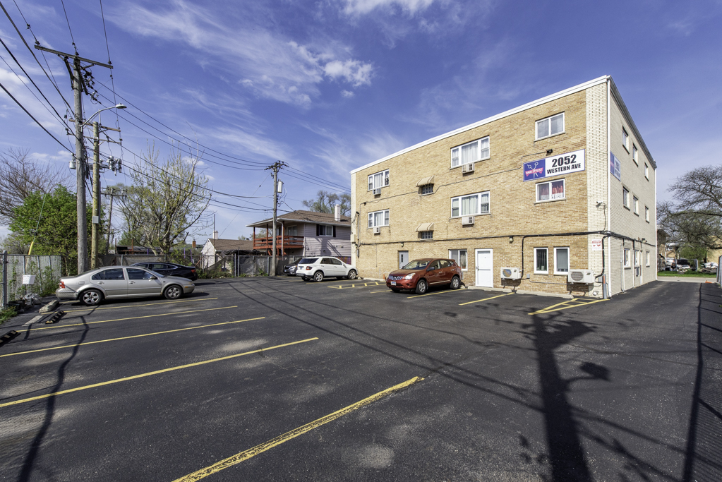 2052 Western Avenue Property Photo 18