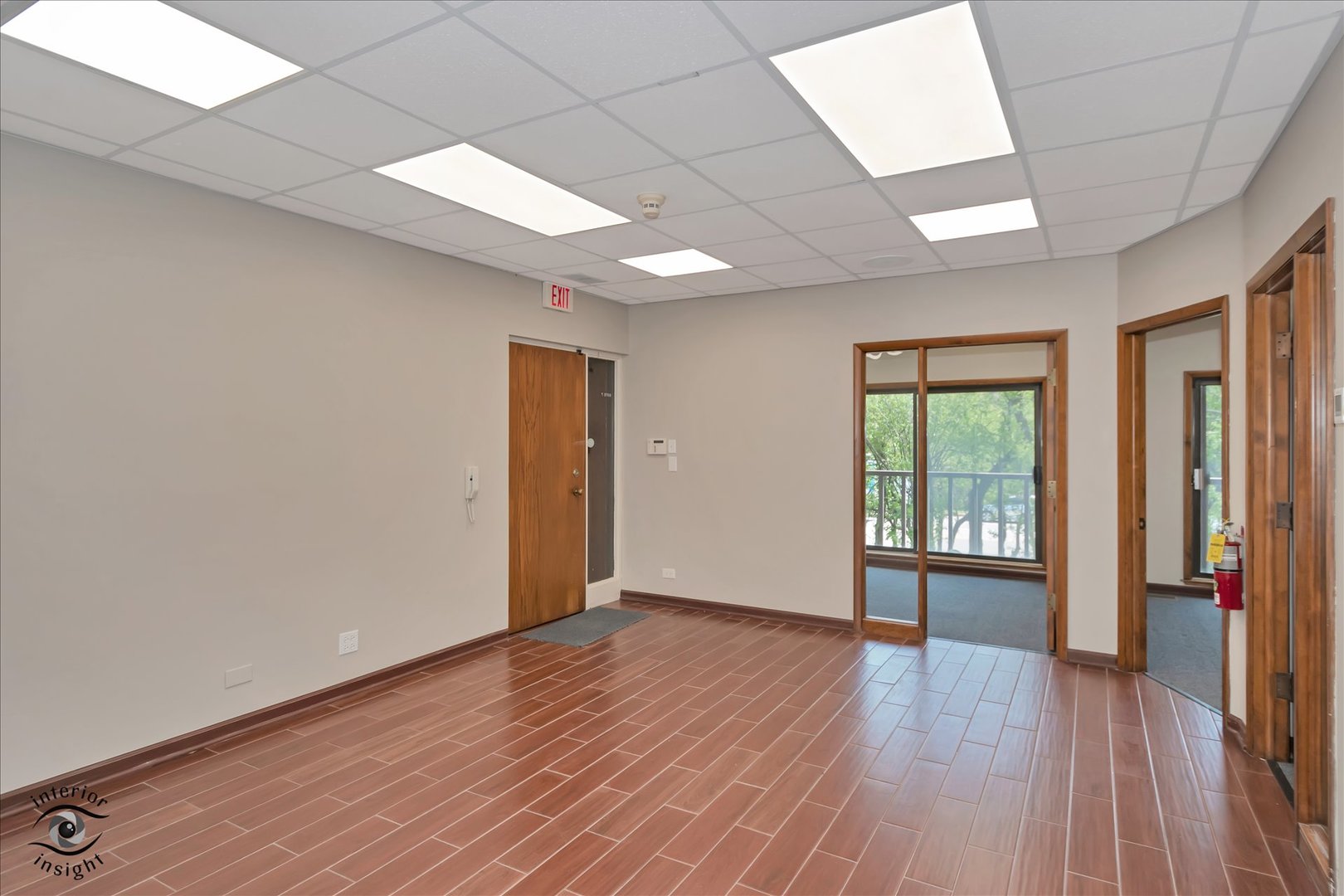 501 W Ogden Avenue Property Photo 10