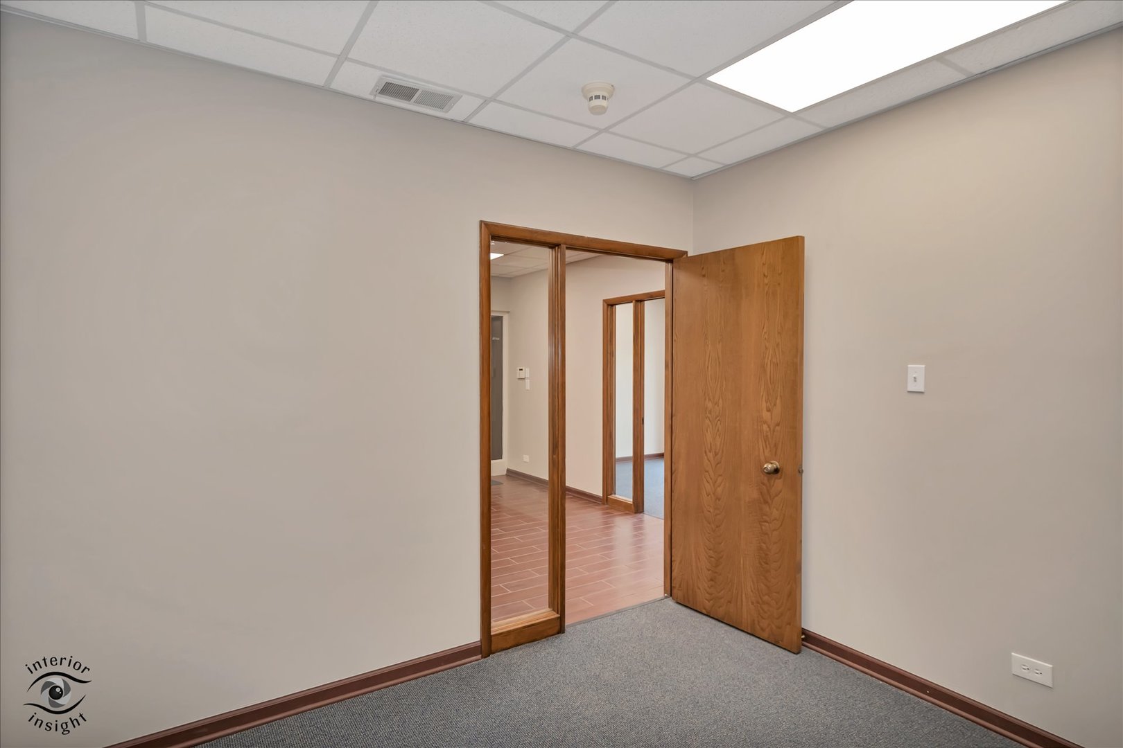 501 W Ogden Avenue Property Photo 18