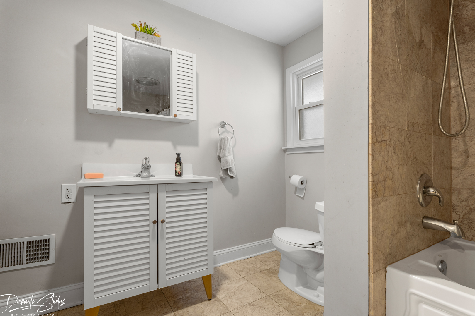 9741 Lonnquist Drive Property Photo 11