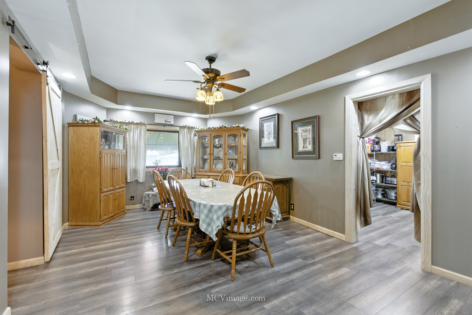 514 E Jackson Street Property Photo 9