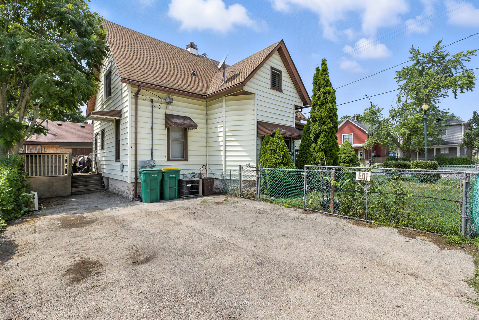 514 E Jackson Street Property Photo 20