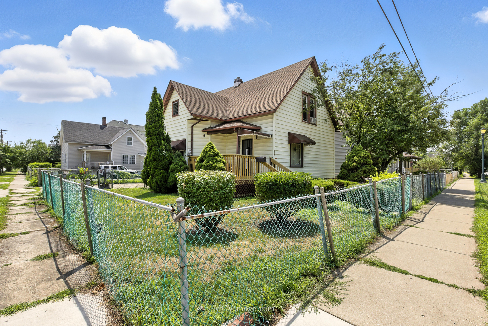 514 E Jackson Street Property Photo 22