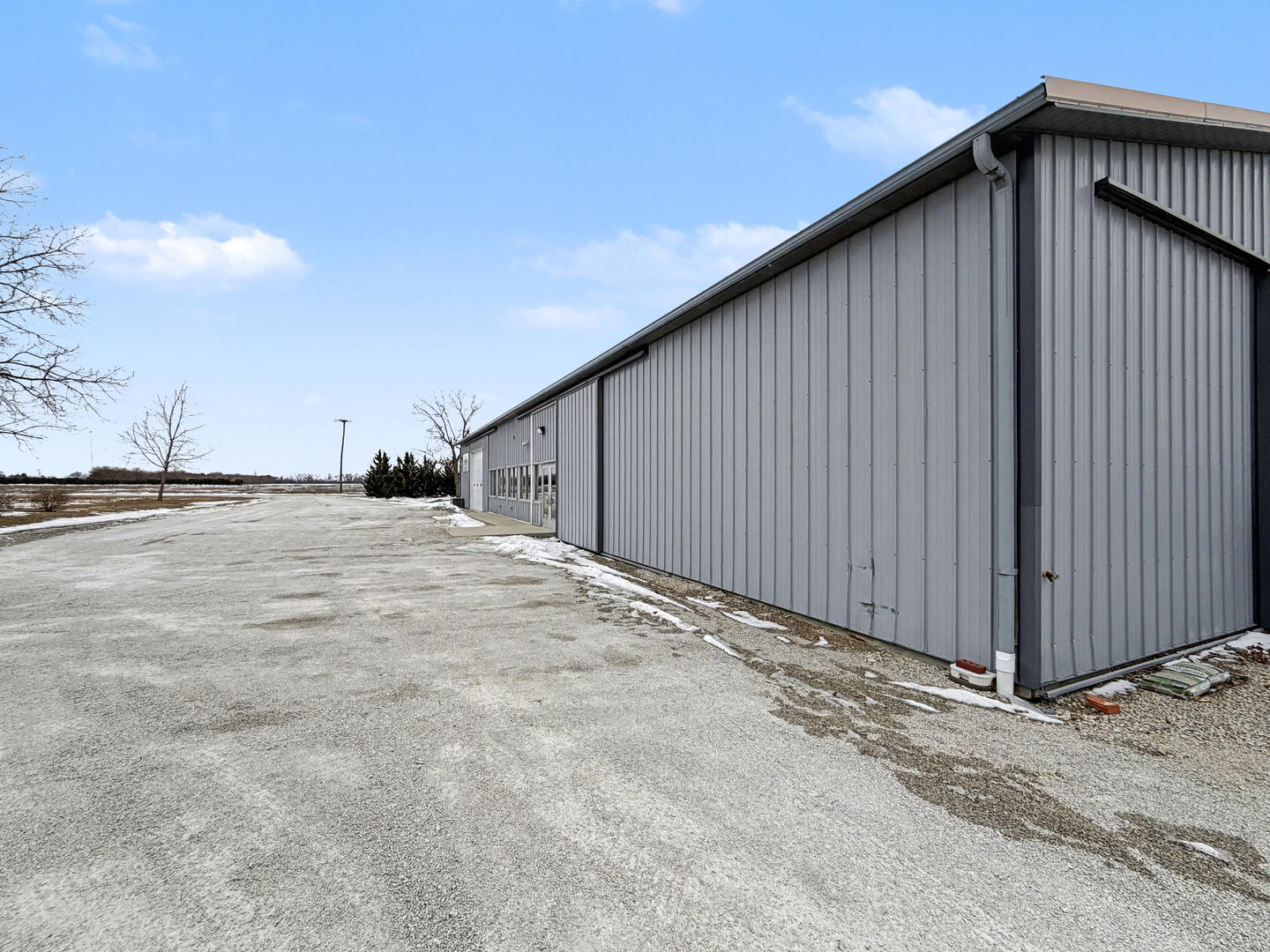 500 N Pine Street Property Photo 3
