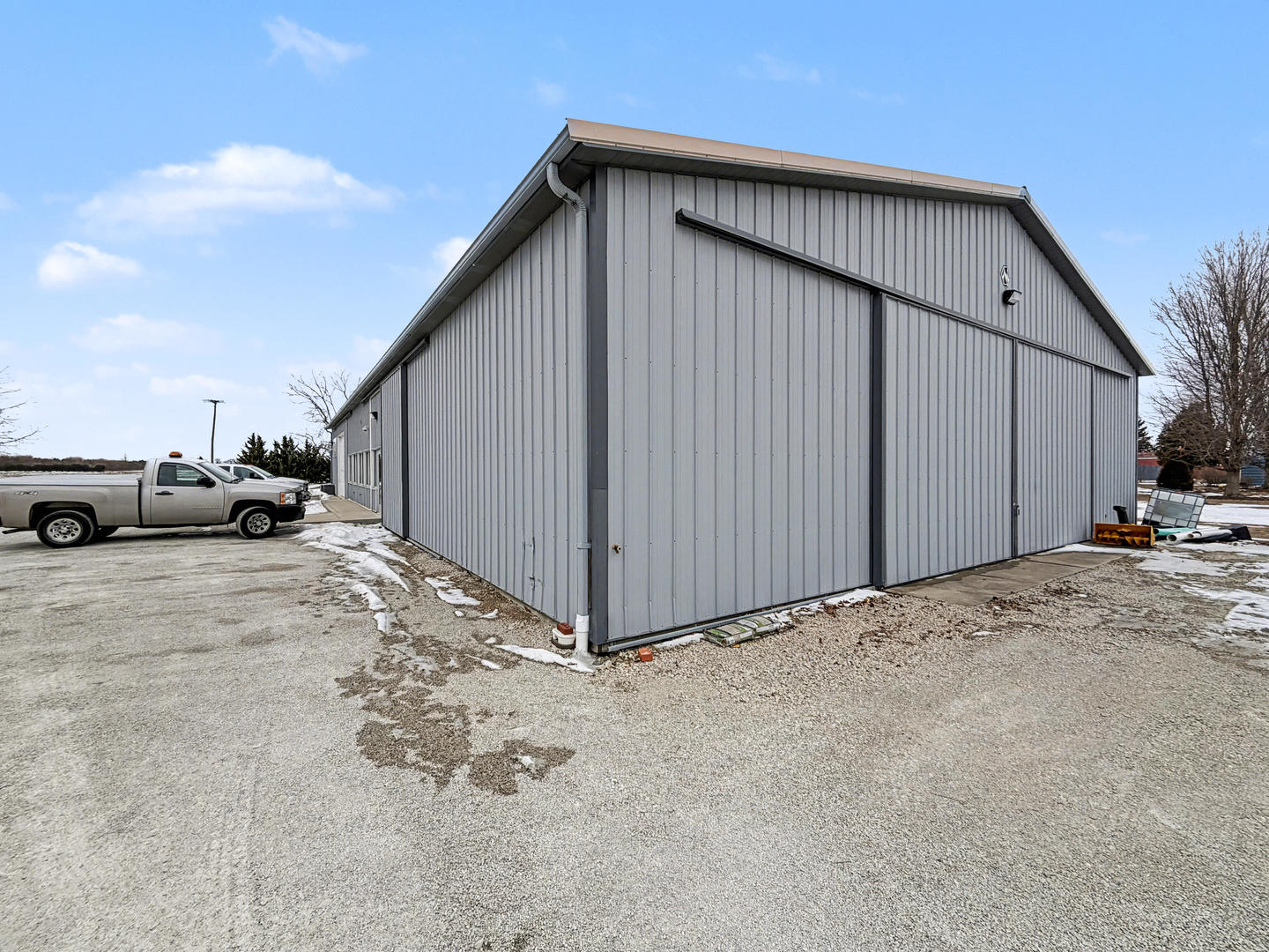 500 N Pine Street Property Photo 4