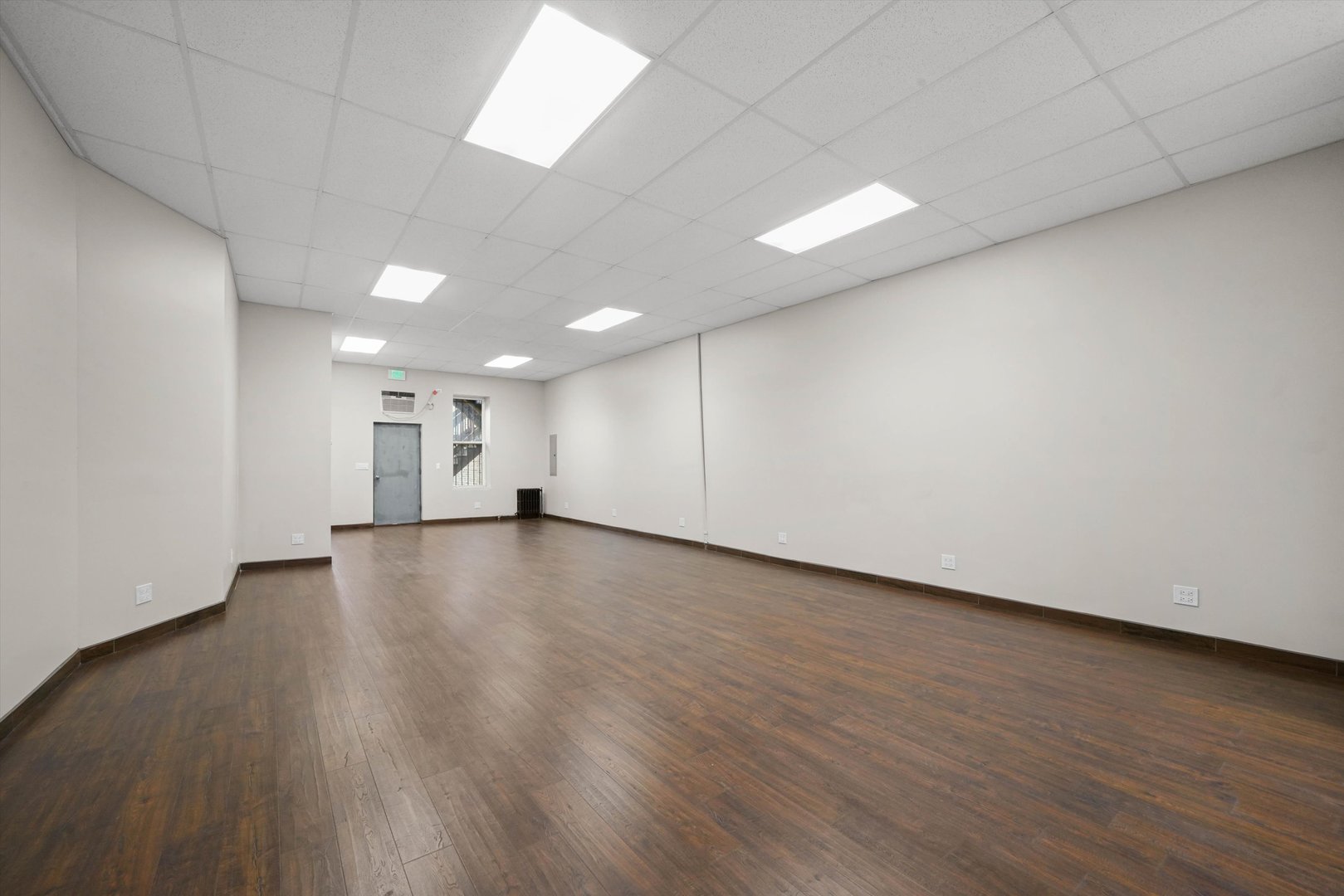 2140 W Cermak Road Property Photo 20