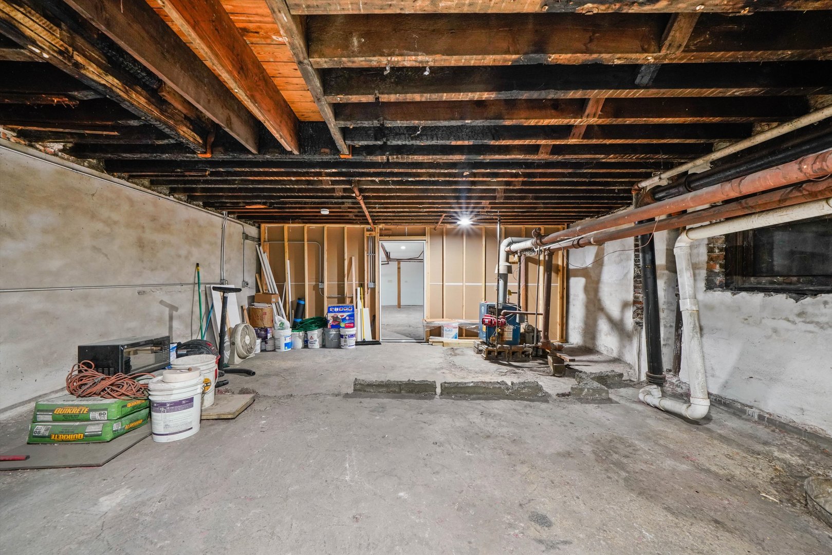 2140 W Cermak Road Property Photo 28