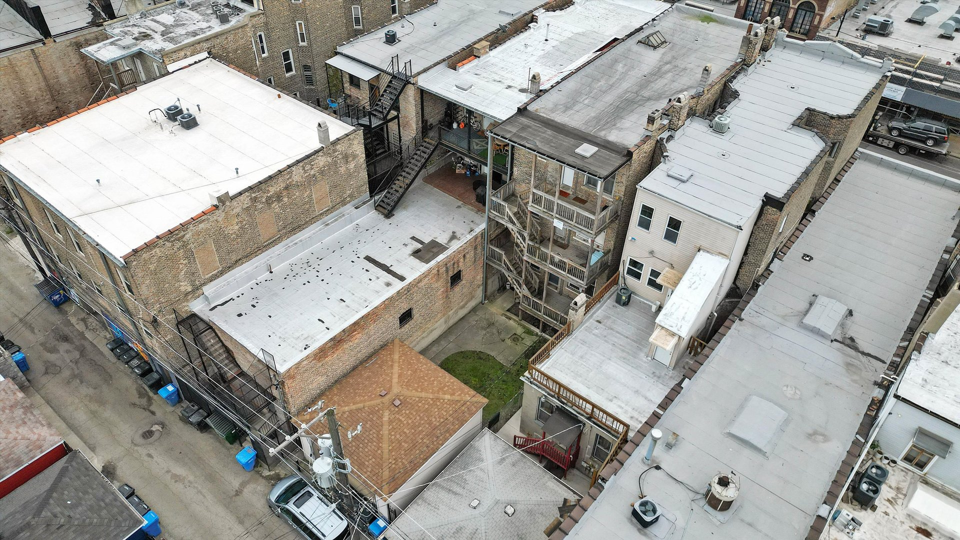 2140 W Cermak Road Property Photo 38