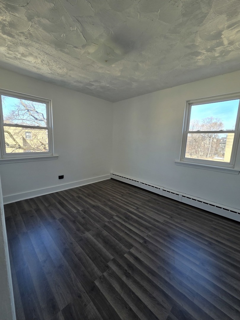 2044 E 72nd Place 3 Property Photo 13