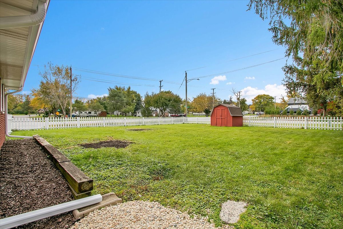 11550 Francis Road Property Photo 20