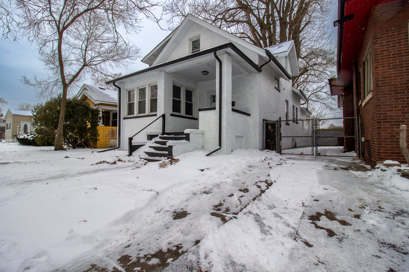 678 Douglas Avenue Property Photo 3