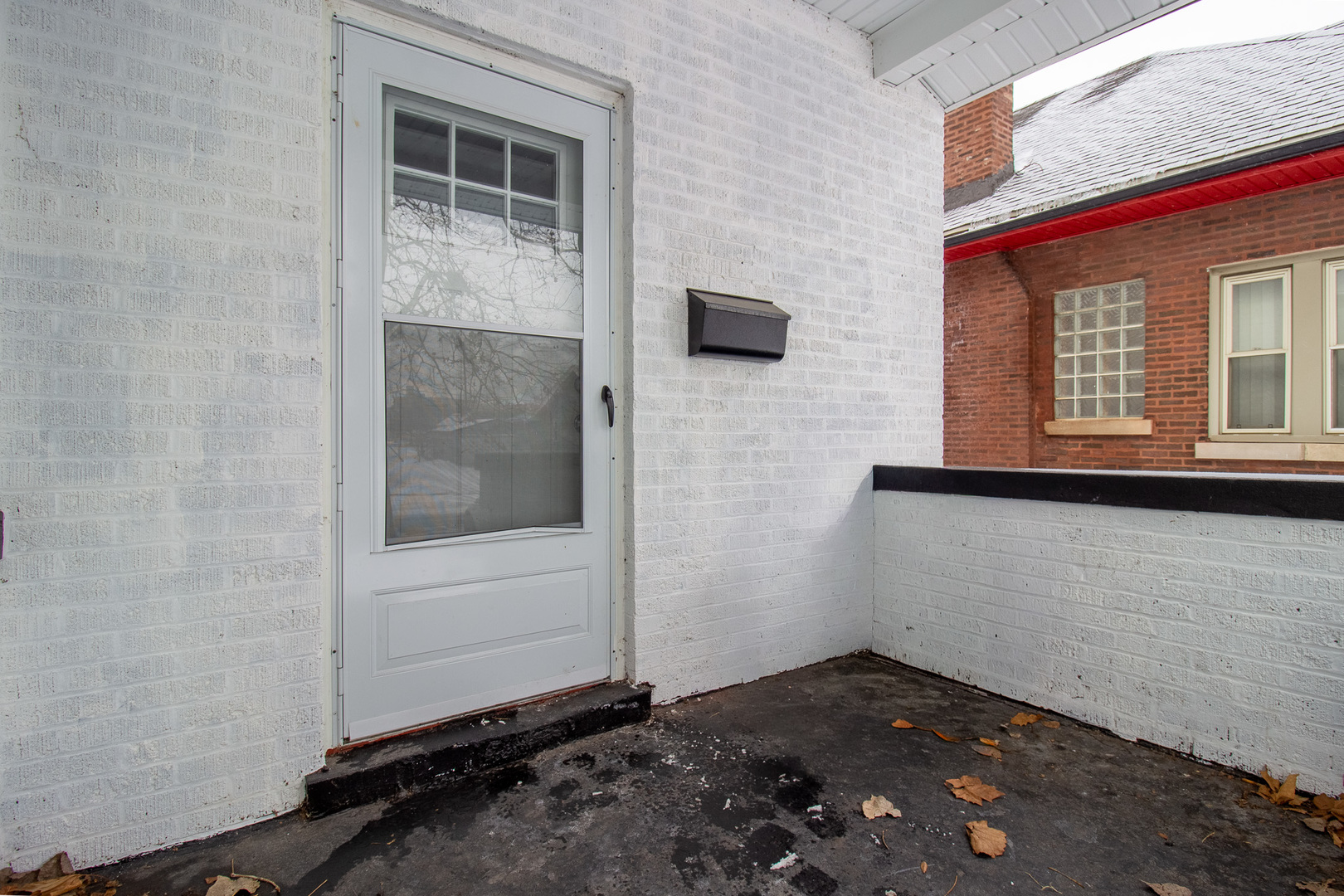 678 Douglas Avenue Property Photo 5