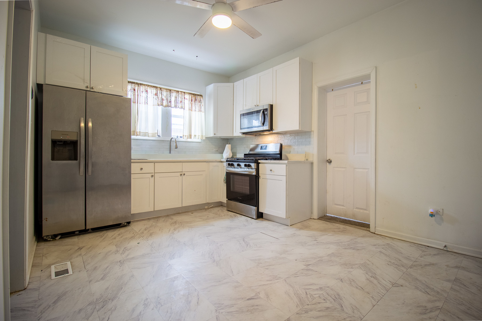 678 Douglas Avenue Property Photo 13