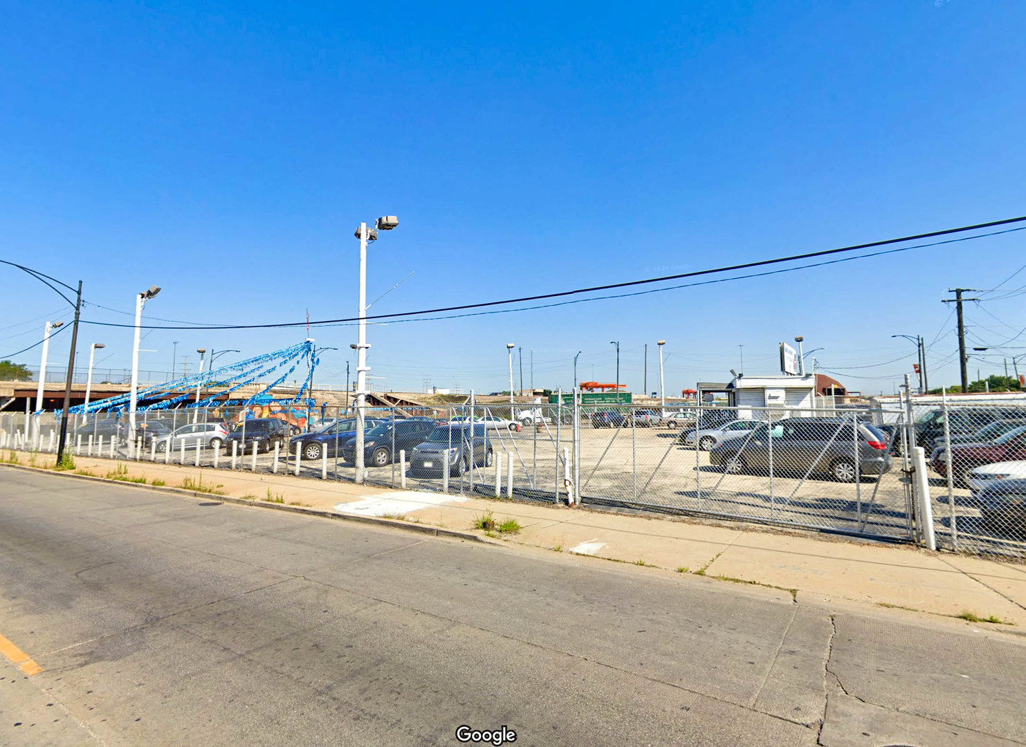 4675 S Archer Avenue Property Photo 1