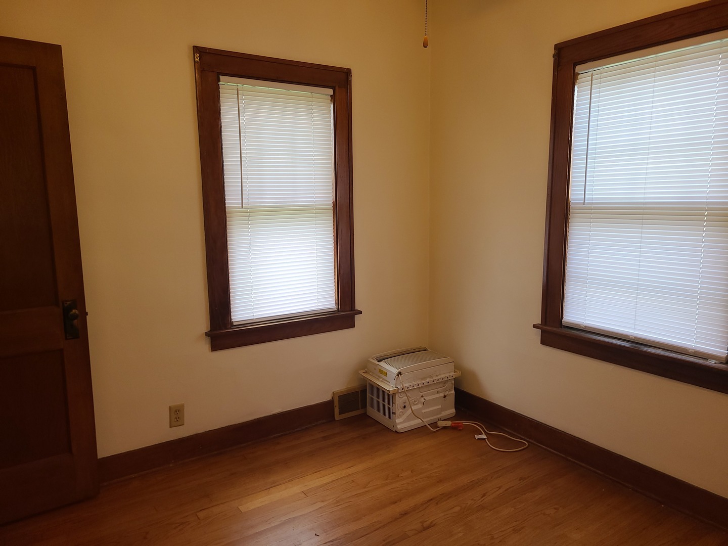 3121 Chicago Road Property Photo 12