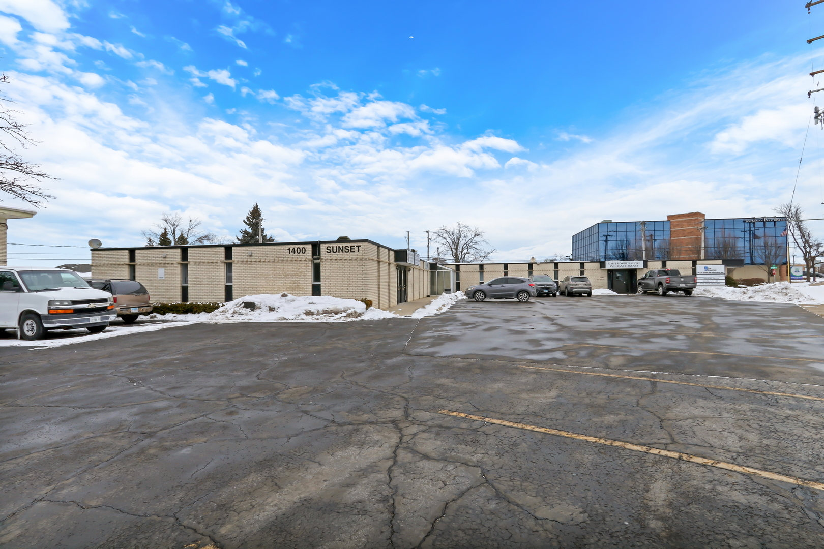 12560270 Property Photo 3