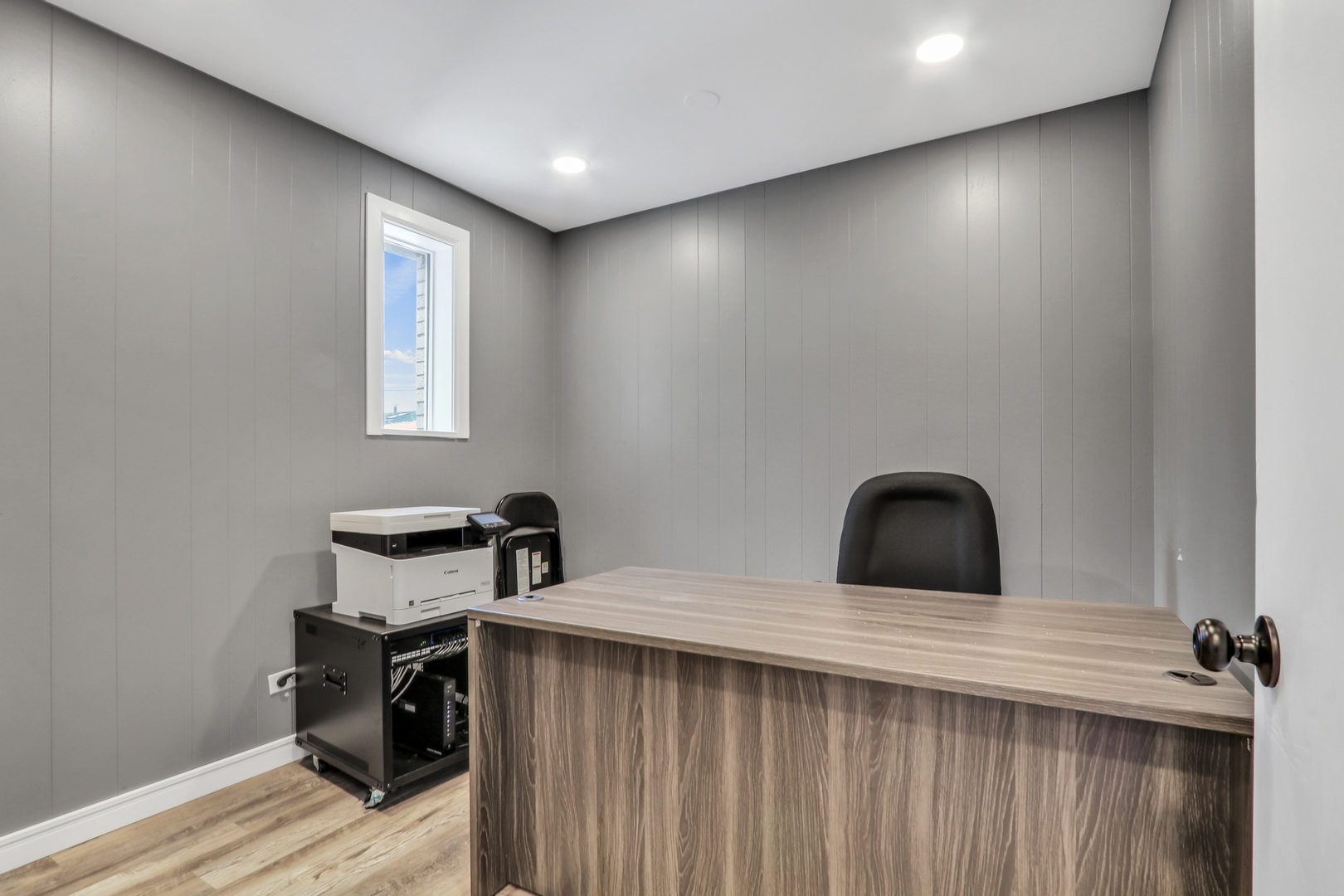 12560270 Property Photo 6