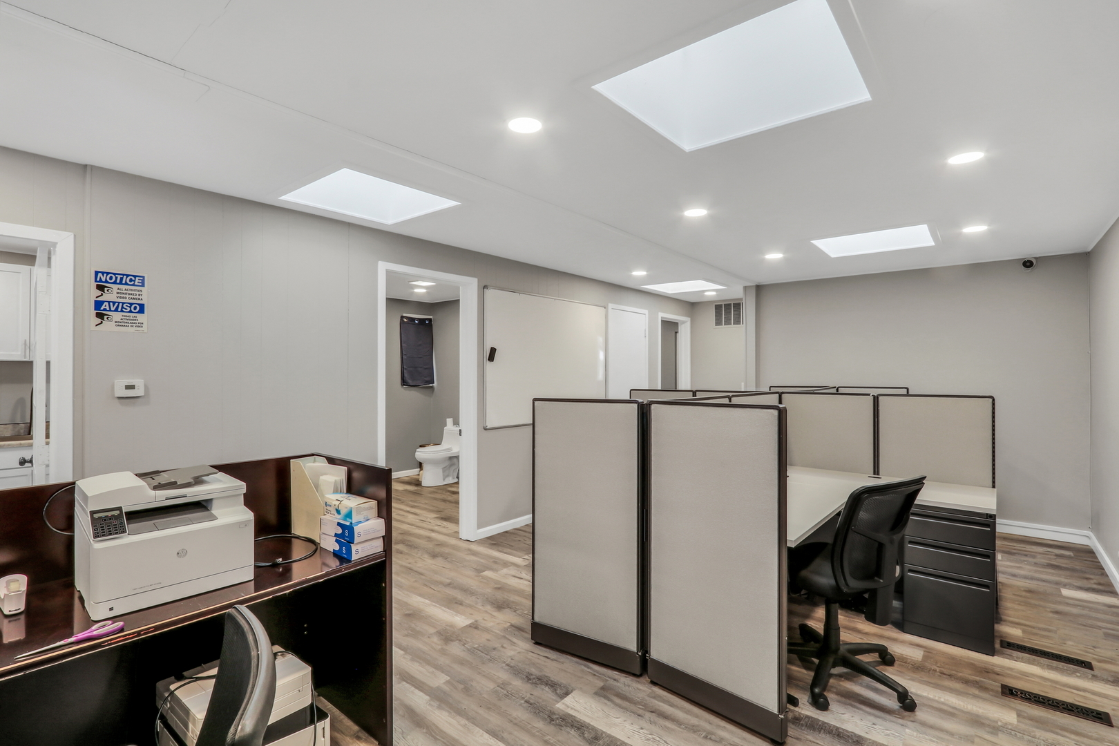 12560270 Property Photo 8