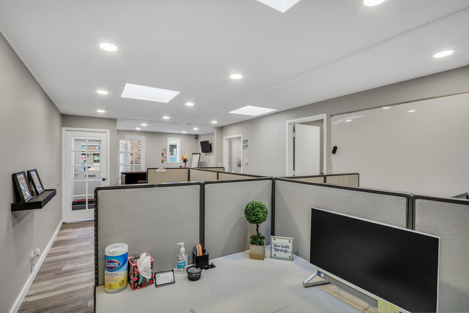 12560270 Property Photo 9
