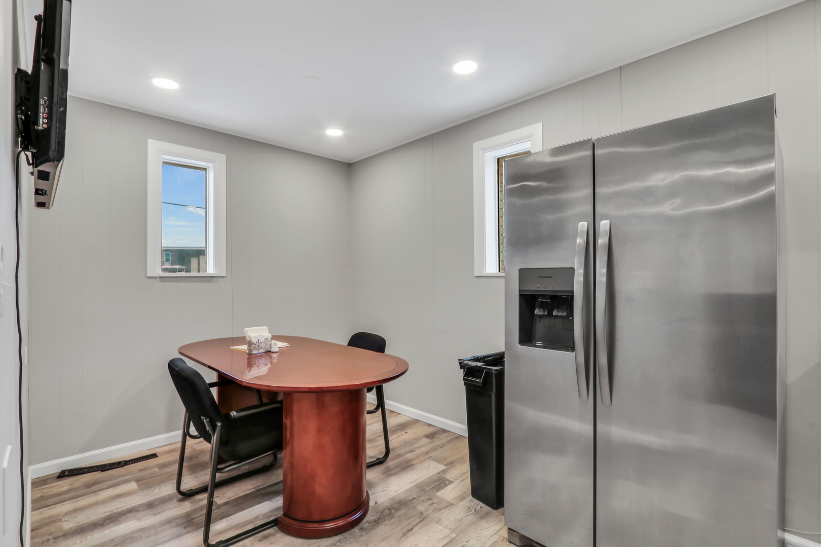 12560270 Property Photo 13
