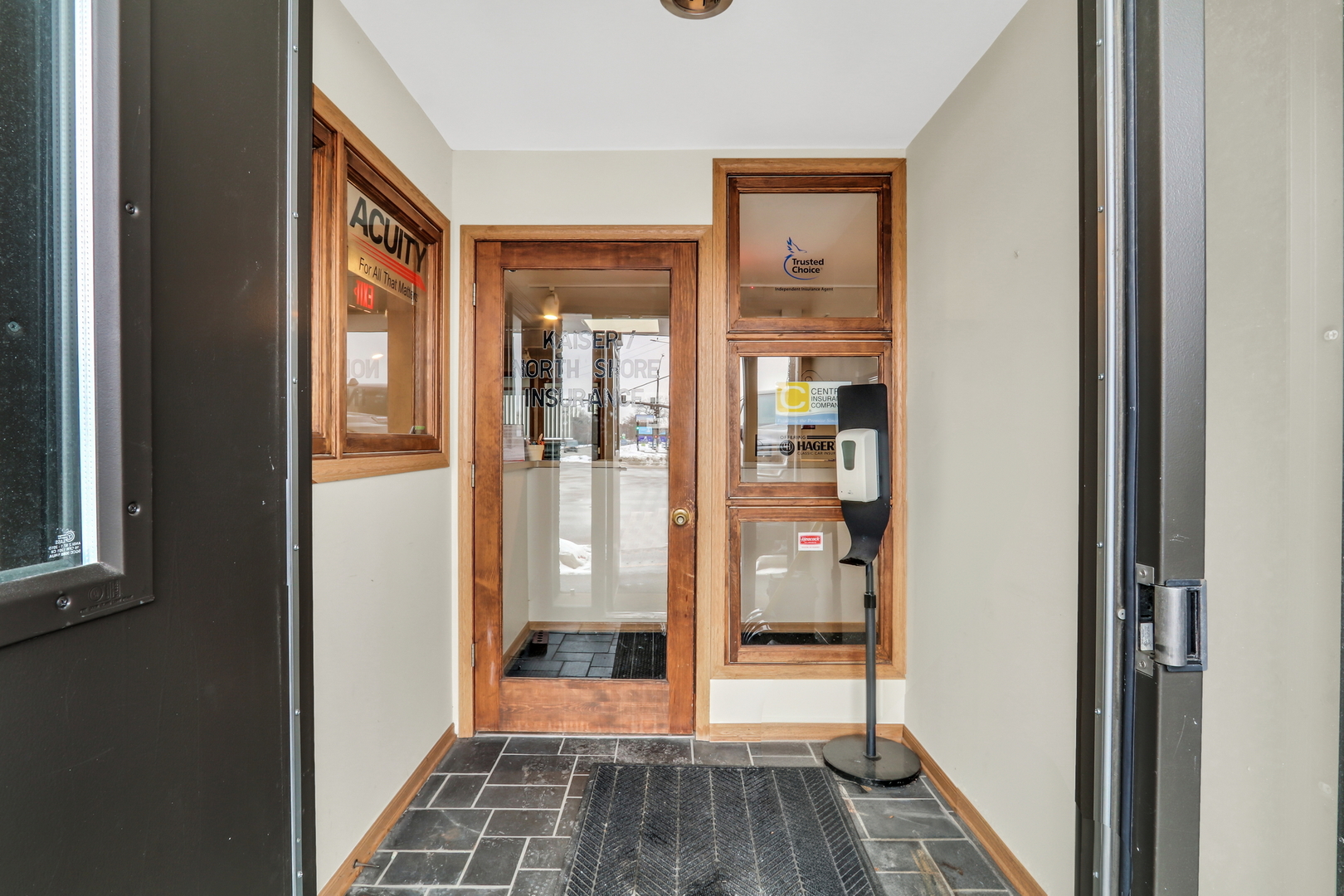 12560270 Property Photo 17
