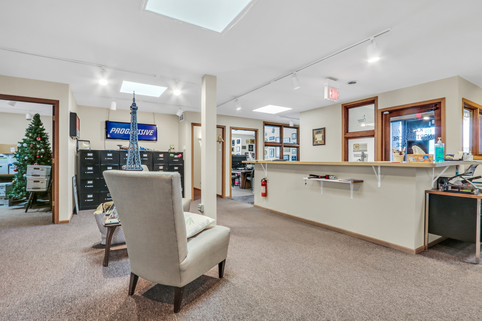 12560270 Property Photo 32