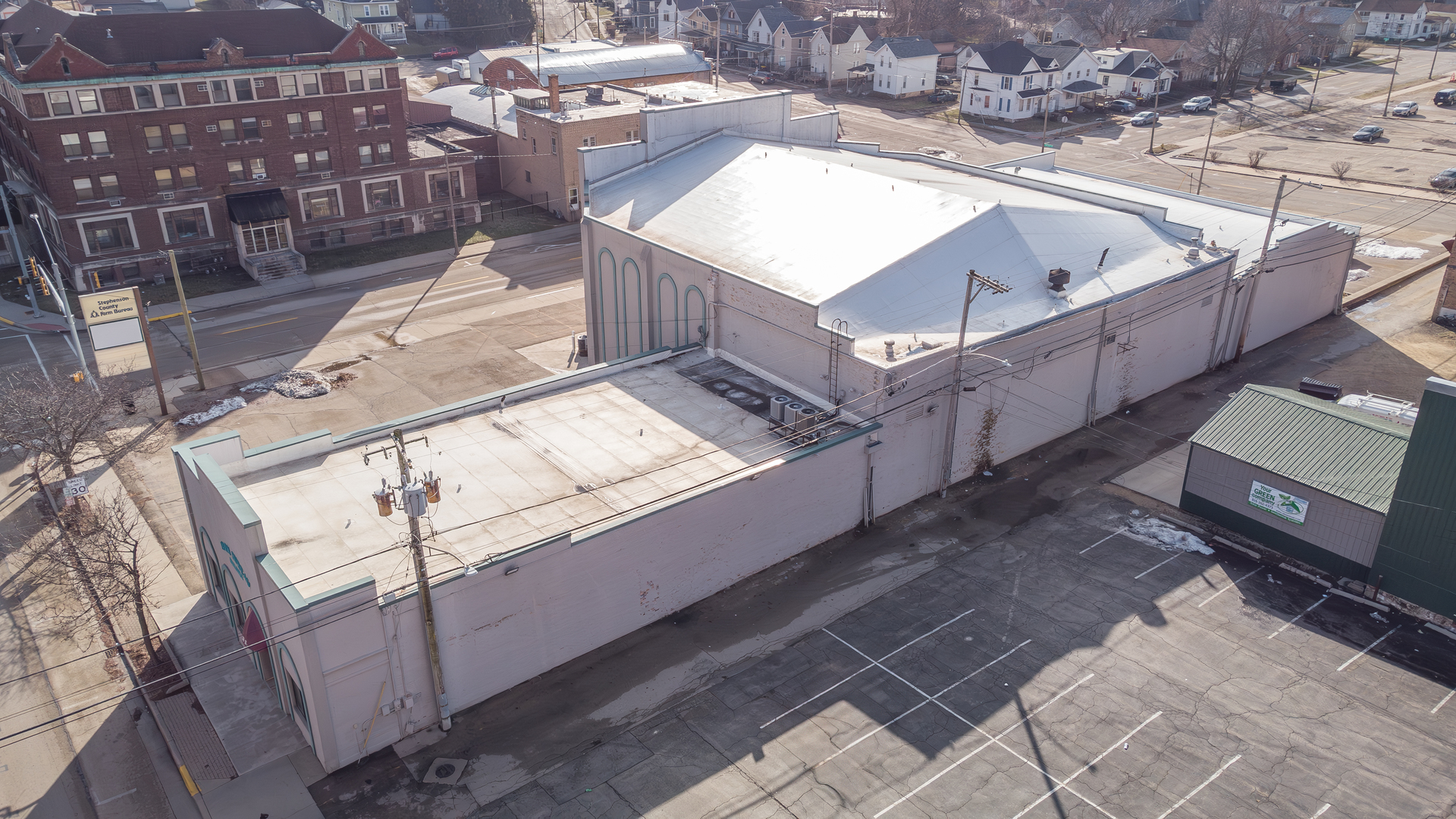 210 W Spring Street Property Photo 4