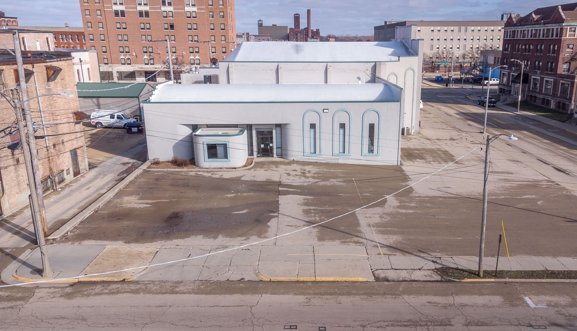 210 W Spring Street Property Photo 6